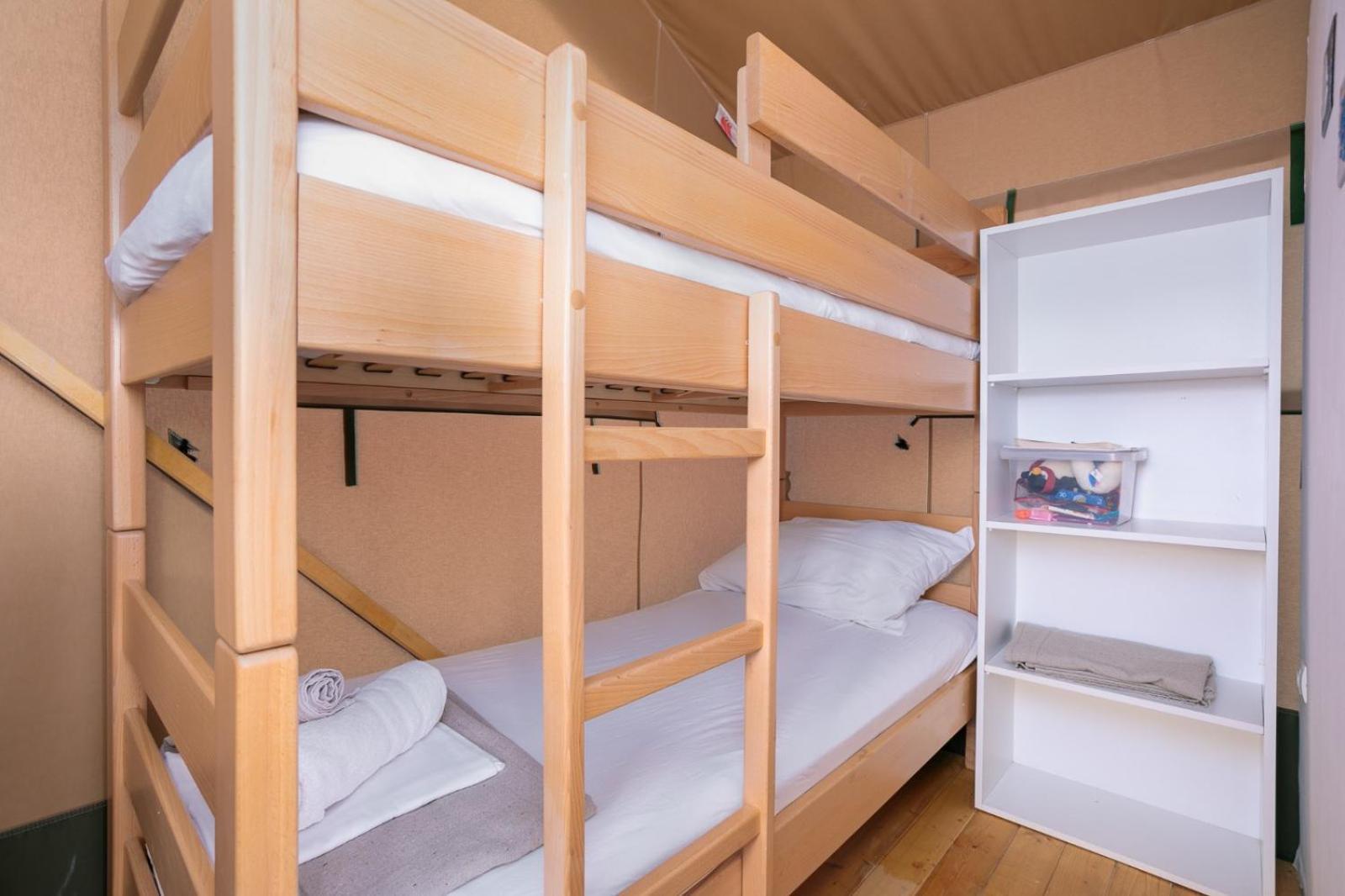 Отель Prima Insula Glamping Brusici Экстерьер фото
